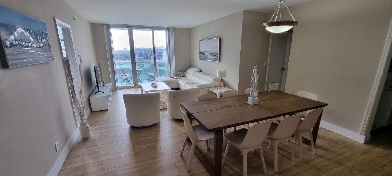 New Luxury Apartment 2Br 2Ba Direct Beach Access Hollywood Exterior photo