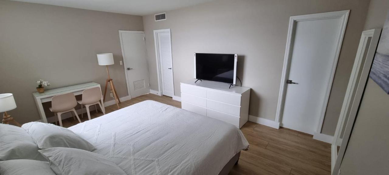 New Luxury Apartment 2Br 2Ba Direct Beach Access Hollywood Exterior photo