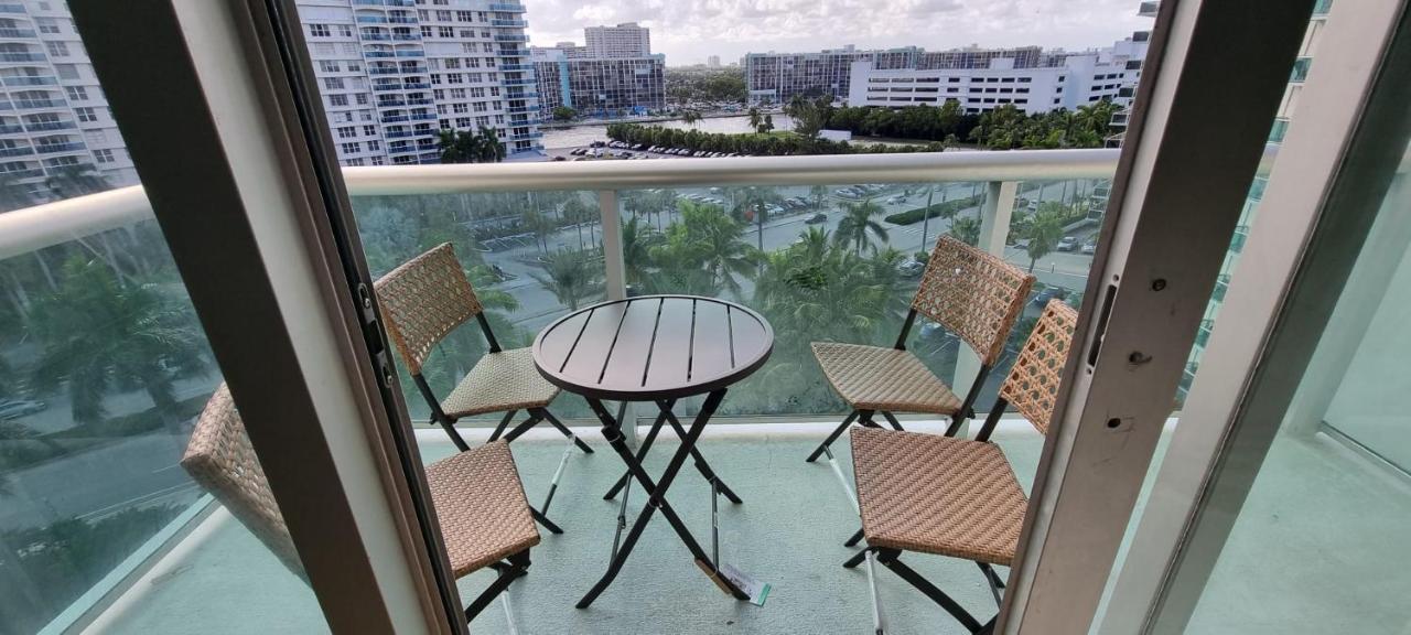 New Luxury Apartment 2Br 2Ba Direct Beach Access Hollywood Exterior photo